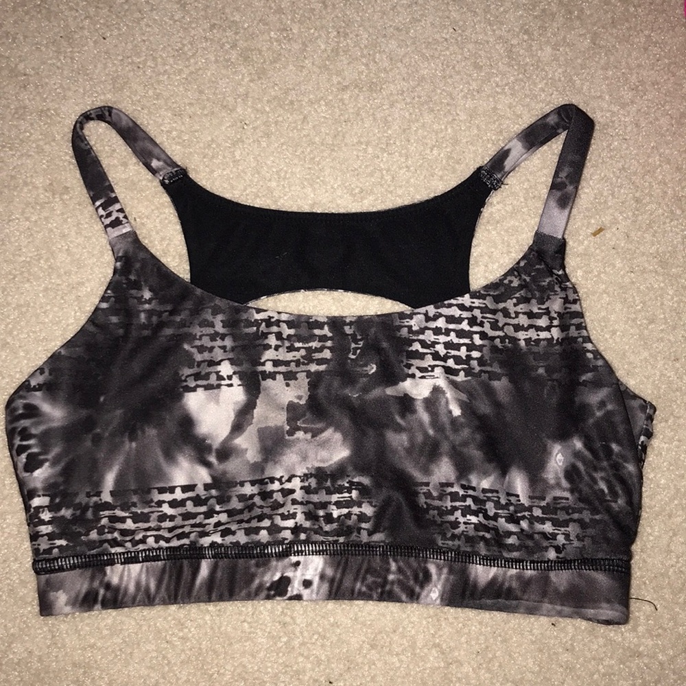 Sports bra